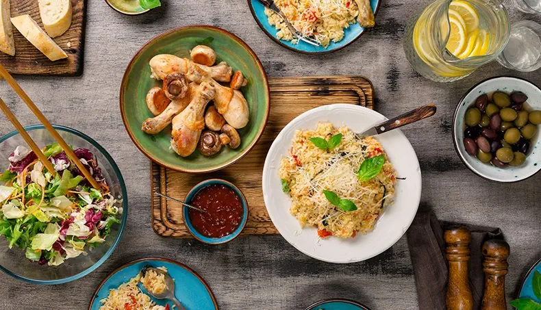 CHICKEN LEGS, RISOTTO, LEMONADE, BREAD, SALAD