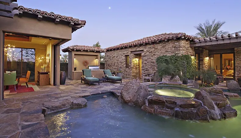 JACUZZI, ZWEMBAD, VILLA, PALM, DAKPANNEN