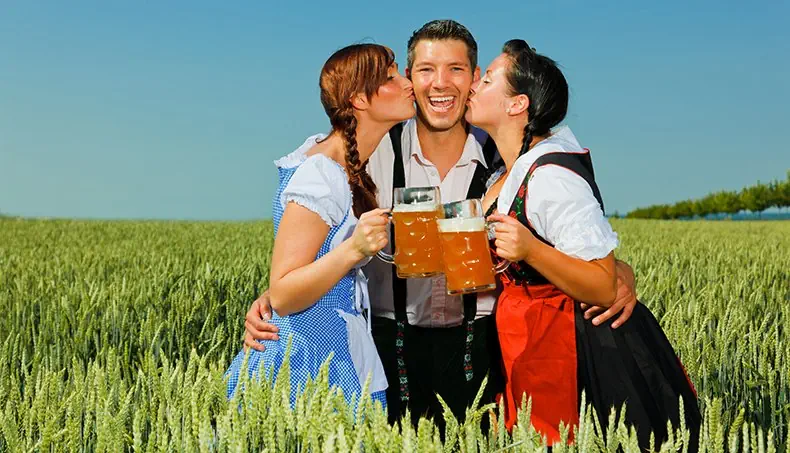 OKTOBERFEST, FESZTIVÁL, DIRNDL, RUHAUJJ, SÖR