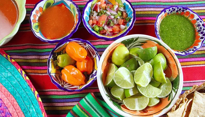 ЛАЙМ, СОС, САЛАТА, КУХНЯ, МЕКСИКО