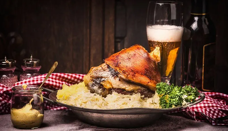 BULVIŲ KOŠĖ, GARSTYČIOS, ALUS, RAUGINTI KOPŪSTAI, LANGUOTAS