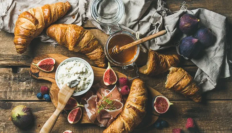 CROISSANT, RICOTTA, FIGS, RASPBERRIES, PROSCIUTTO
