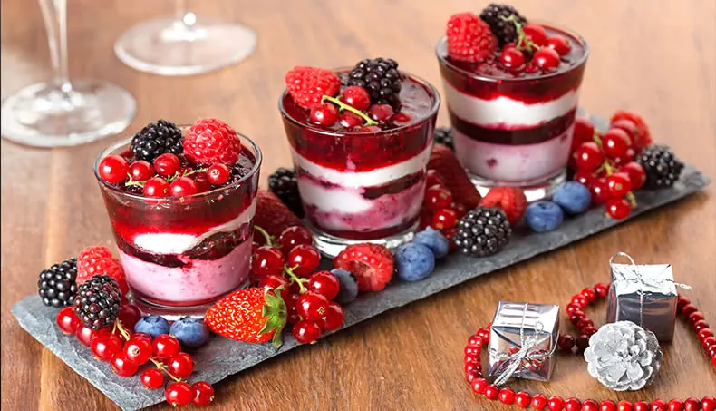 DESSERT, COUCHE, CONFITURE, BAIES, FRAISE