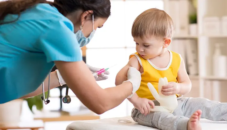 VACCIN, VACCINARE, COPIL, INFIRMIERĂ, IMUNITATE