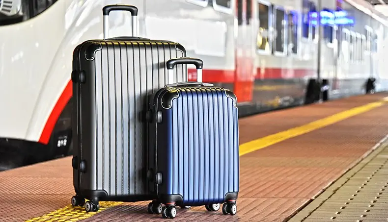 TRAIN, QUAI, VALISE, POIGNÉE, ROUE