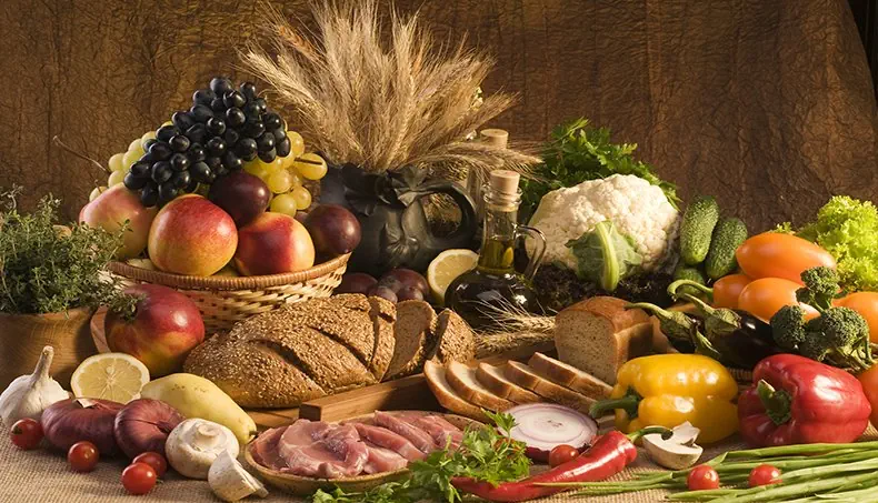 LEBENSMITTEL, ÄHRE, WEIZEN, FRÜCHTE, WEINTRAUBE