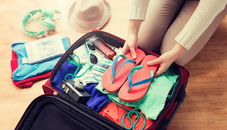 HEADPHONES, HAT, SLEEVE, FLIP-FLOPS, CAMERA