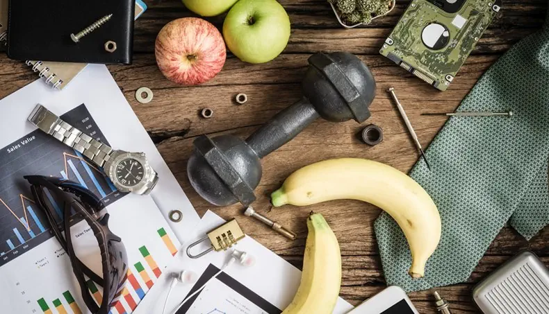PADLOCK, SUNGLASSES, BANANA, NUT, DUMBBELL