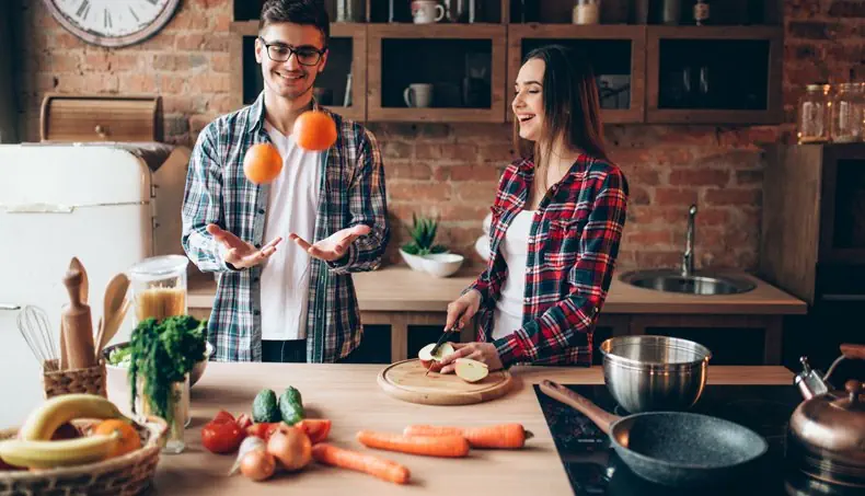COOKING, FRIDGE, FRYING PAN, CARROT, BANANA