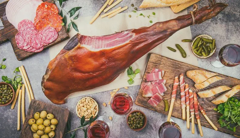 PERNIL, OLIVES, CACAUETS, TAPERERA, COGOMBRES
