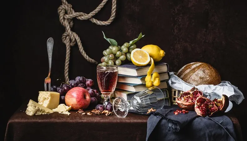 MELOGRANO, PANE, BUCCIA, FUNE, NATURA MORTA