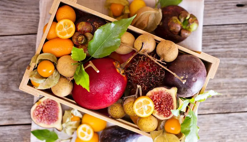 FIGEN, MANGOSTAN, PASSIONSFRUGT, KUMQUAT, RAMBUTAN