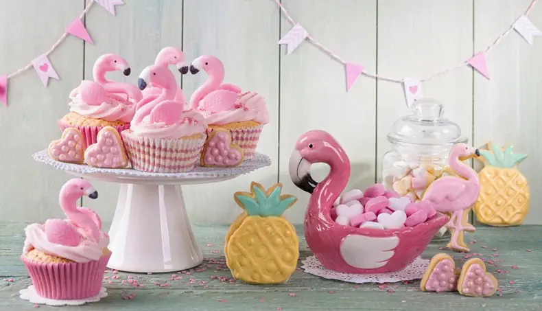 FLAMINGO, BEAK, WING, HEART, LID