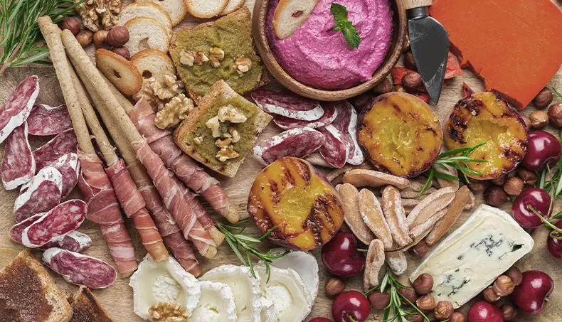 PROSCIUTTO, BISCOTTO, PESCA, FORMAGGIO, MUFFA