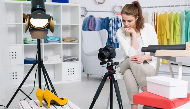 STORE, PUMPS SHOES, HEEL, CLOTHES, ARMCHAIR