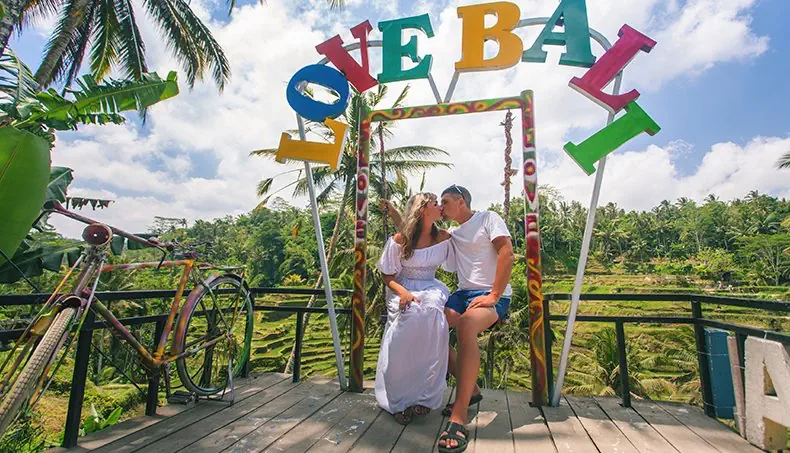 KISS, WHEEL, BICYCLE, SWING, PALM