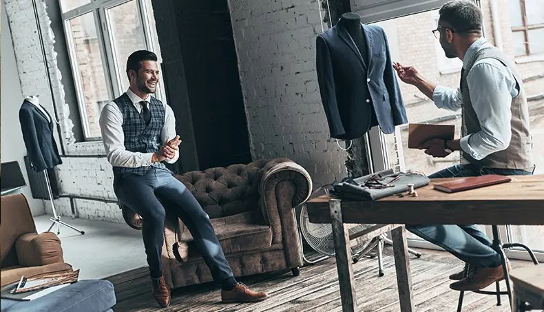 FAN, ARMCHAIR, VEST, JACKET, MANNEQUIN