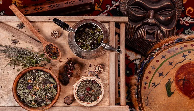 MIX, TAMBOURINE, MASK, TEAPOT, WALNUTS