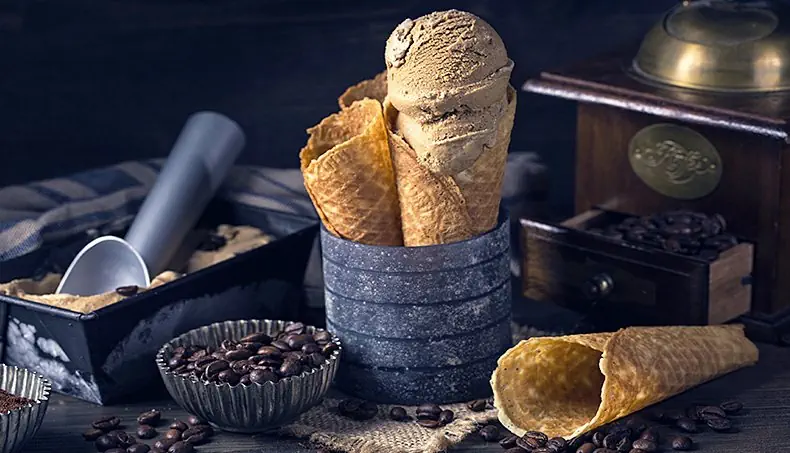 COFFEE GRINDER, COFFEE, SCOOP, ICE CREAM, CONE