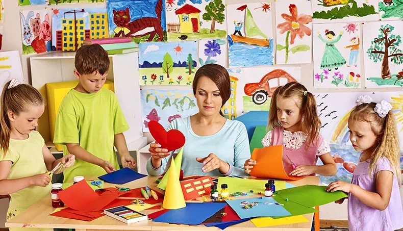 CONE, PONYTAIL, COLORED PAPER, PICTURE, CREATIVITY