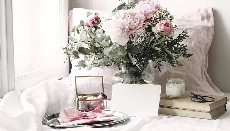 PEONY, BOUQUET, PILLOW, SCISSORS, TRAY