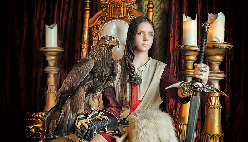 PRINCESSE, AIGLE ROYAL, OISEAU, ÉPÉE, AMULETTE