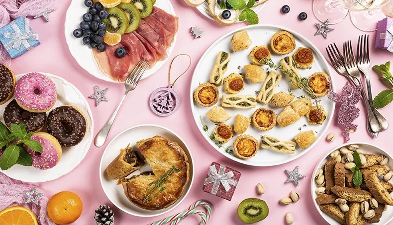 DONUT, KEGELVRUCHT, TAART, KIWI, PASTEI