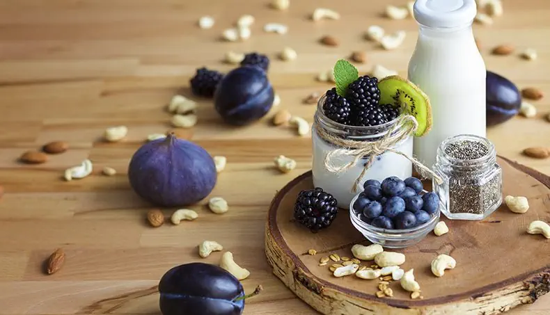 CHIA SEEDS, PLUM, FIG, KIWI, YOGURT
