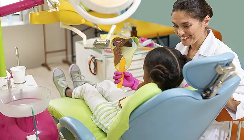 MIRROR, DENTISTRY, SNEAKERS, FAUCET, PLASTIC CUP