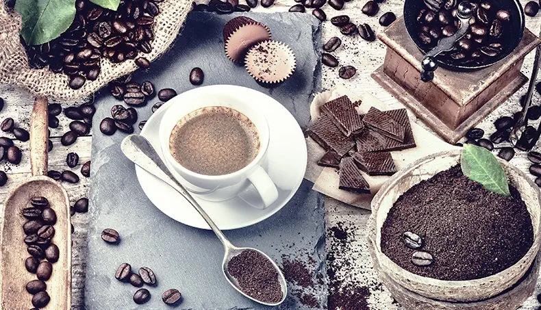 COFFEE BEANS, COFFEE GRINDER, CHOCOLATE, CANDIES, TEASPOON