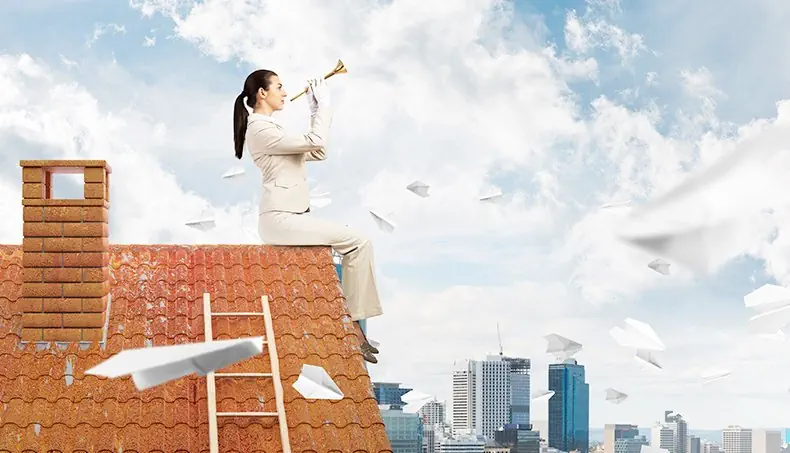 TRUMPET, SUIT, BUSINESSWOMAN, CITYSCAPE, CHIMNEY