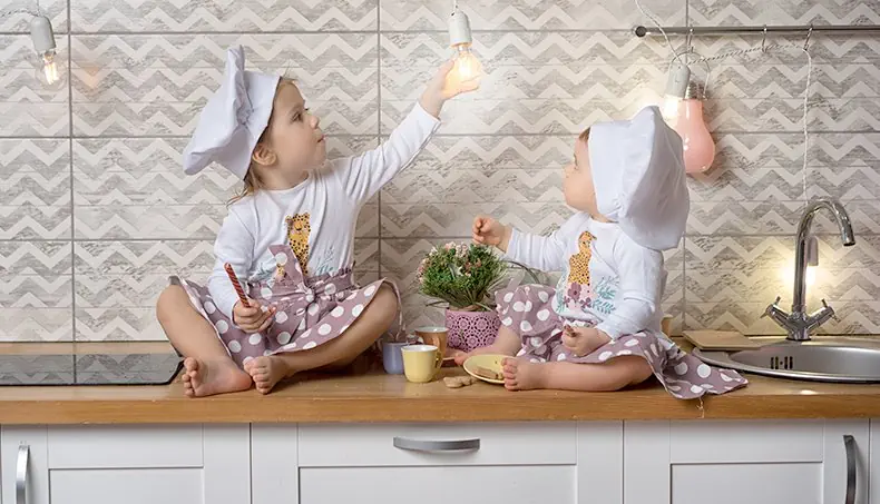 KONYHA, IZZÓ, SZAKÁCSSAPKA, PÖTTY, MUNKAFELÜLET
