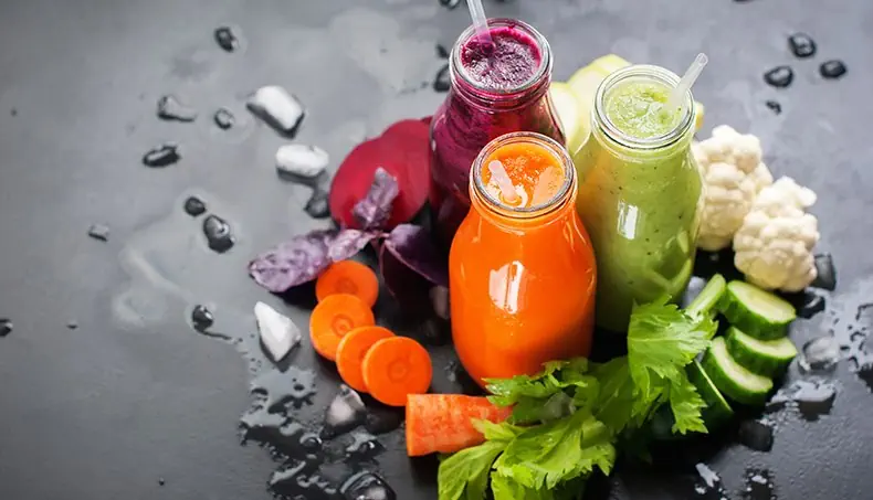 LÉGUMES, SMOOTHIE, PAILLE, GLACE, EAU