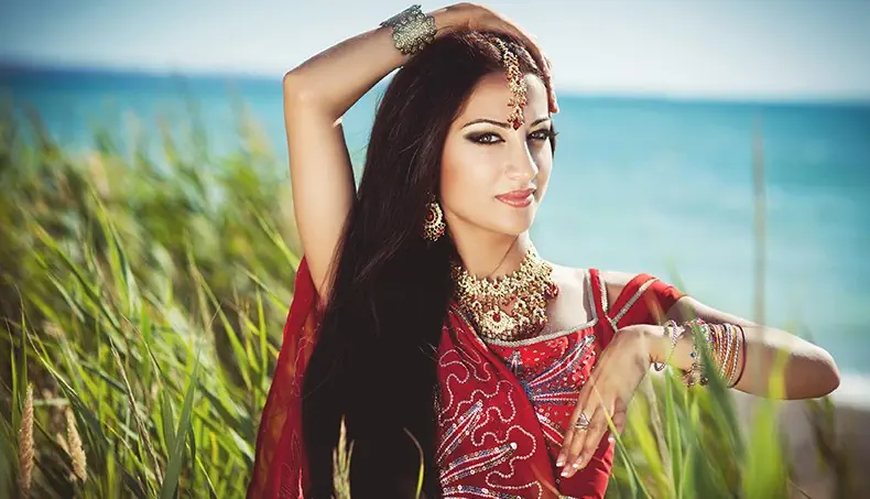 SARI, POSE, HERBE, OR, BRODERIE