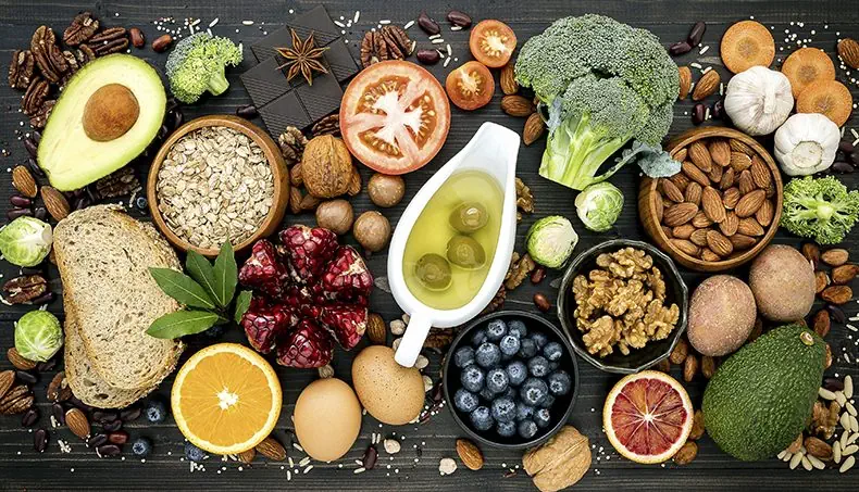 GARLIC, ALMONDS, OLIVES, POMEGRANATE, OAT FLAKES