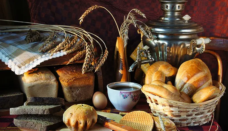 SAMOVAR, ÉPI, GAUFRE, PAIN, VASE