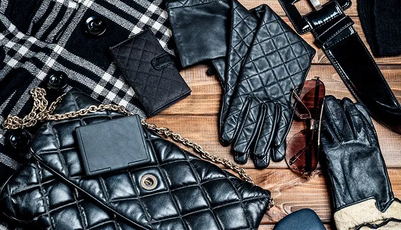 CLUTCH, BELT, GLOVES, CHAIN, LEATHER