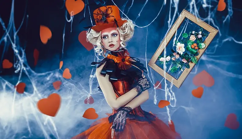 MASQUERADE, FRAME, BOUQUET, JABOT, HEART
