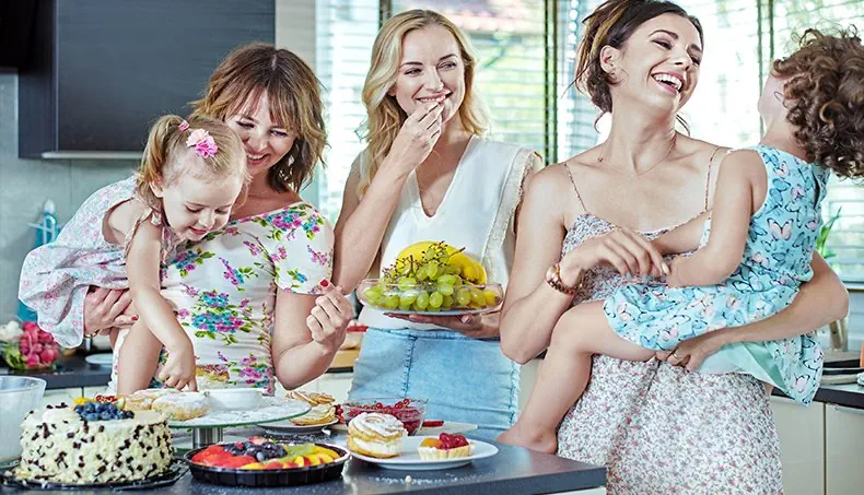 RIRE, RAISINS, PETIT GÂTEAU, GÂTEAU, BRACELET