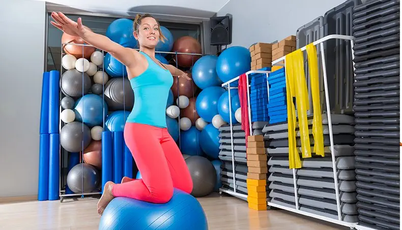 PALLO, FITNESS, VAAHTOMUOVIRULLA, STEPPILAUTA, TASAPAINO