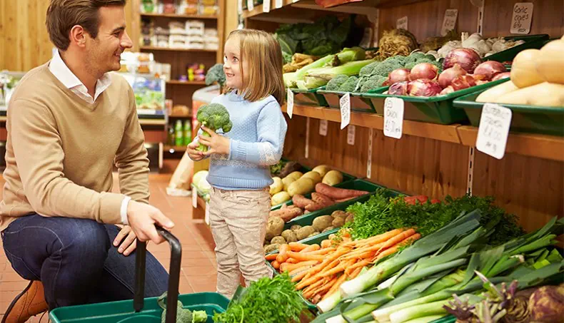 VADER, DOCHTER, UI, GROENTEN, SUPERMARKT