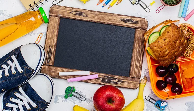 CUCUMBER, APPLE, LUNCH, CHALKBOARD, BANANA