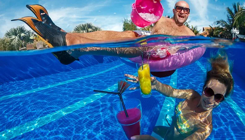 SAP, RIETJE, BIKINI, ZWEMBAD, IJS