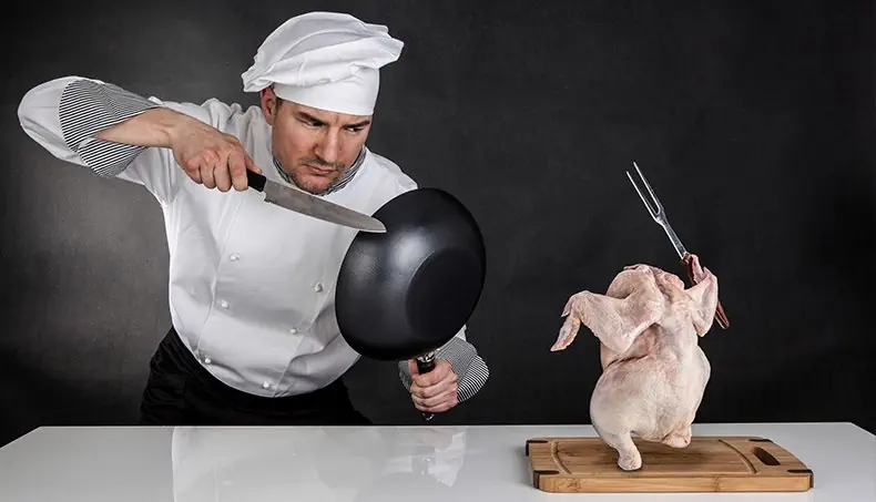 CUISINIER, POÊLE, COUTEAU, FOURCHETTE, PLANCHE