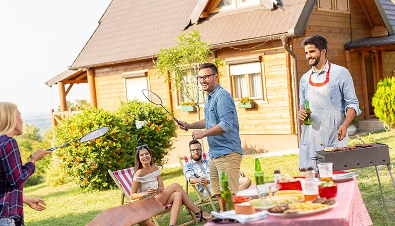 BADMINTON, LAWN, SHUTTLECOCK, DECKCHAIR, BACKYARD