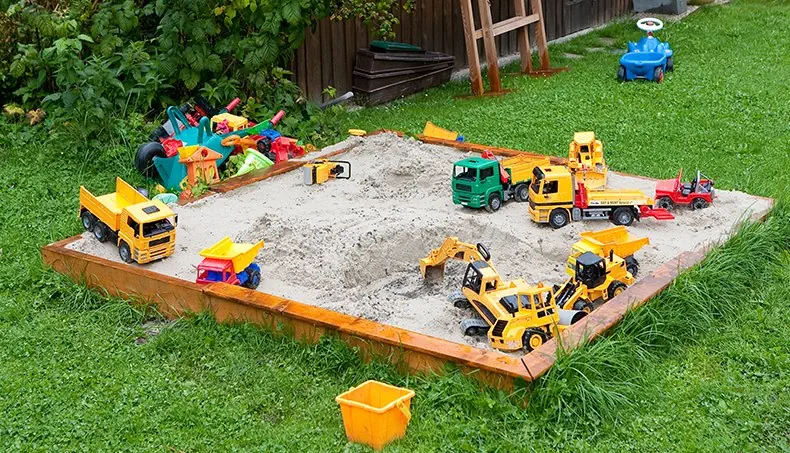 SANDBOX, TOYS, EXCAVATOR, SAND, JEEP