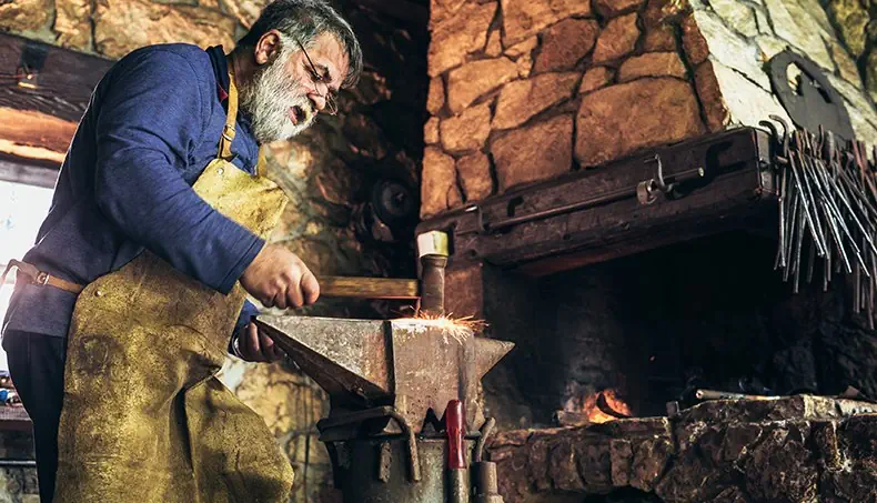 BLACKSMITH, FORGE, SPARKS, FIRE, ANVIL