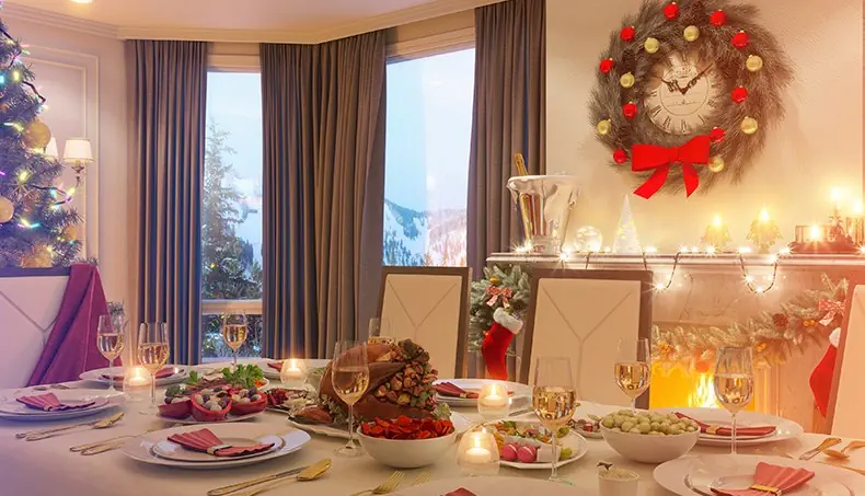 TABLEWARE, DINNER, TABLECLOTH, INTERIOR, BOW