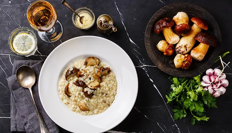 RISOTTO, SPOON, GARLIC, PARSLEY, CEP