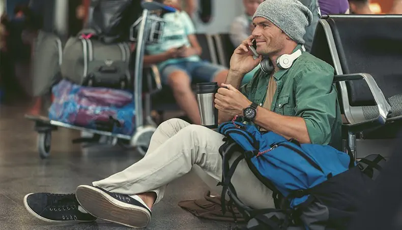 HEADPHONES, THERMO MUG, SOLE, WATCH, WAITING ROOM